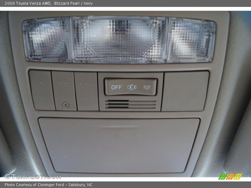 Blizzard Pearl / Ivory 2009 Toyota Venza AWD