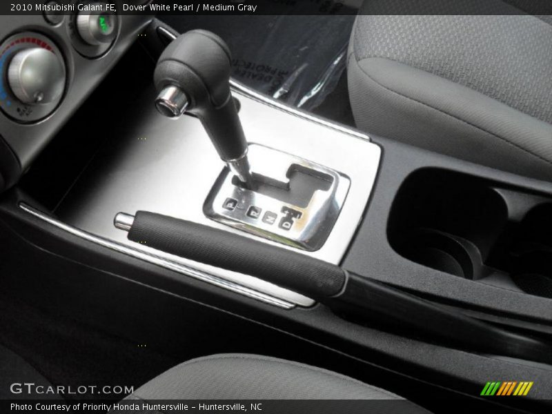 Dover White Pearl / Medium Gray 2010 Mitsubishi Galant FE