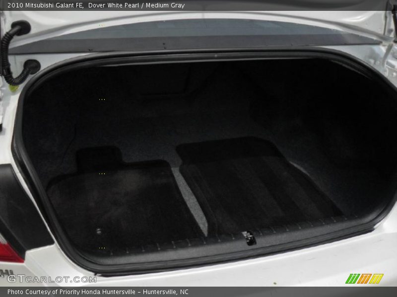 Dover White Pearl / Medium Gray 2010 Mitsubishi Galant FE