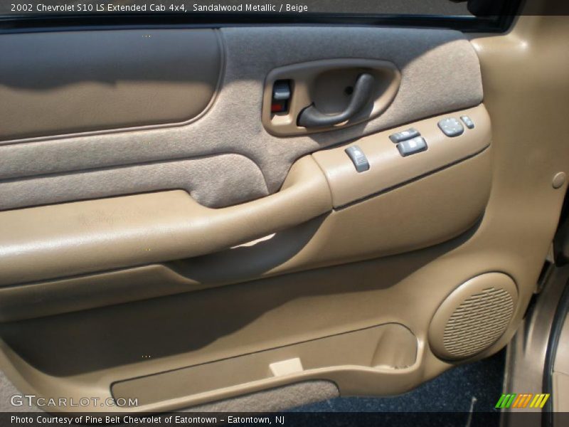 Sandalwood Metallic / Beige 2002 Chevrolet S10 LS Extended Cab 4x4