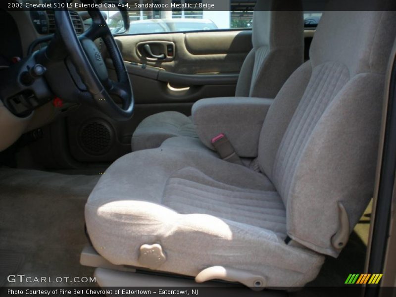 Sandalwood Metallic / Beige 2002 Chevrolet S10 LS Extended Cab 4x4