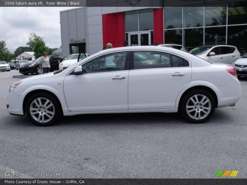 Polar White / Black 2009 Saturn Aura XR