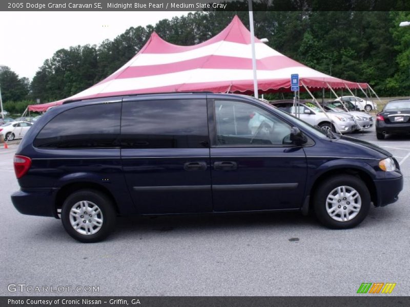 Midnight Blue Pearl / Medium Slate Gray 2005 Dodge Grand Caravan SE