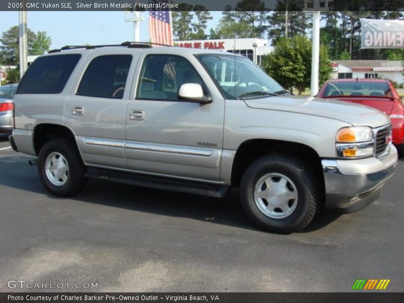 Silver Birch Metallic / Neutral/Shale 2005 GMC Yukon SLE