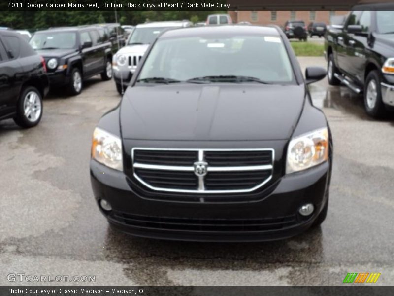 Brilliant Black Crystal Pearl / Dark Slate Gray 2011 Dodge Caliber Mainstreet