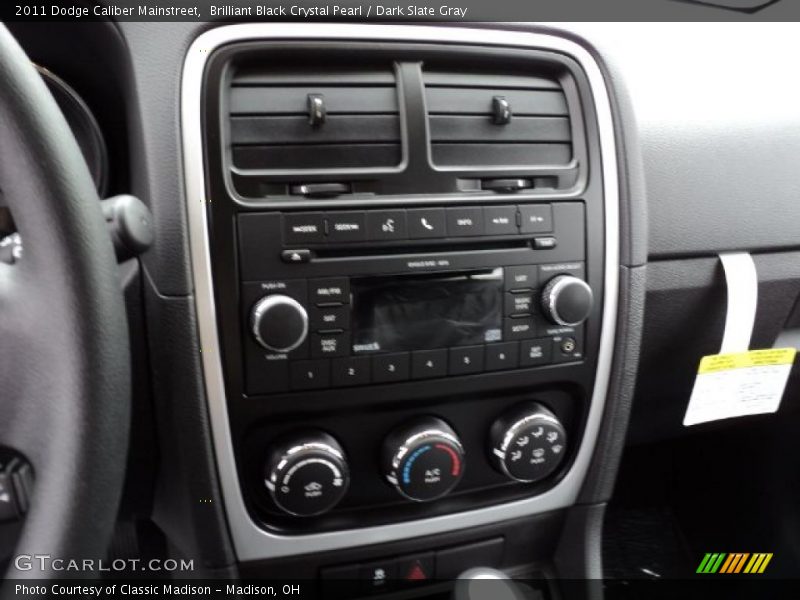 Brilliant Black Crystal Pearl / Dark Slate Gray 2011 Dodge Caliber Mainstreet