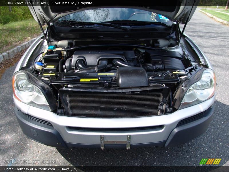  2004 XC90 T6 AWD Engine - 2.9 Liter Twin-Turbo DOHC 24-Valve Inline 6 Cylinder