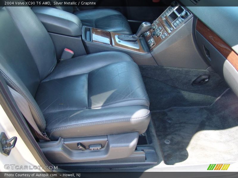 Silver Metallic / Graphite 2004 Volvo XC90 T6 AWD