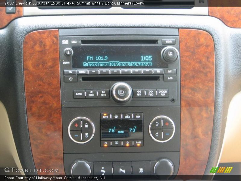 Controls of 2007 Suburban 1500 LT 4x4