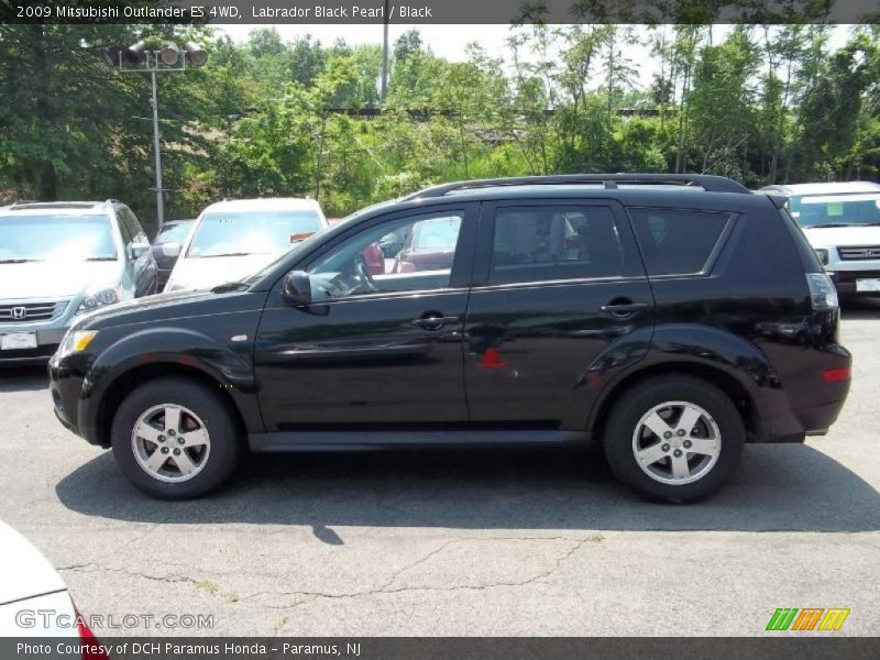 Labrador Black Pearl / Black 2009 Mitsubishi Outlander ES 4WD