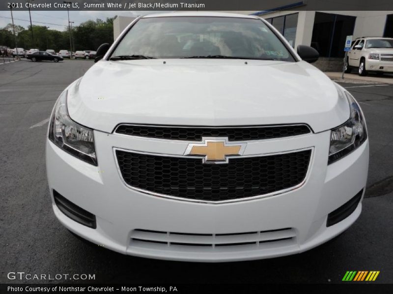 Summit White / Jet Black/Medium Titanium 2011 Chevrolet Cruze LS