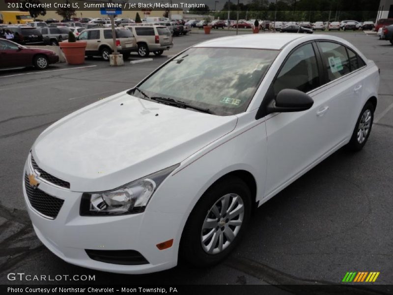 Summit White / Jet Black/Medium Titanium 2011 Chevrolet Cruze LS