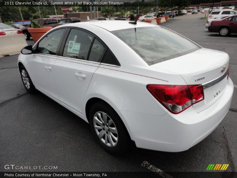 Summit White / Jet Black/Medium Titanium 2011 Chevrolet Cruze LS