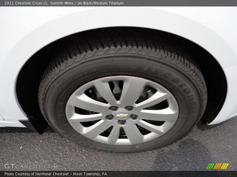 Summit White / Jet Black/Medium Titanium 2011 Chevrolet Cruze LS