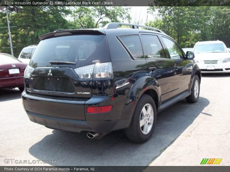 Labrador Black Pearl / Black 2009 Mitsubishi Outlander ES 4WD