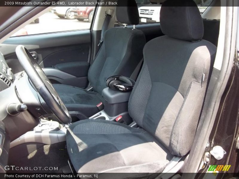 Labrador Black Pearl / Black 2009 Mitsubishi Outlander ES 4WD