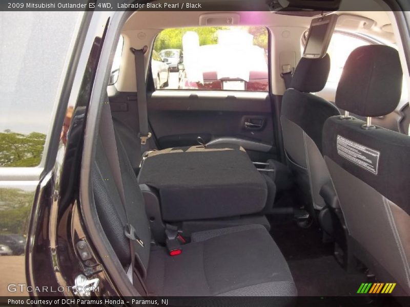 Labrador Black Pearl / Black 2009 Mitsubishi Outlander ES 4WD