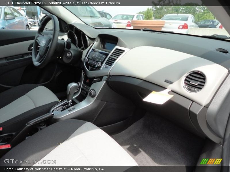 Summit White / Jet Black/Medium Titanium 2011 Chevrolet Cruze LS