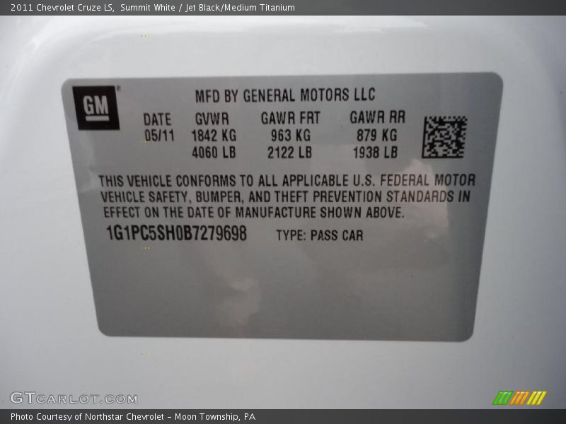 Summit White / Jet Black/Medium Titanium 2011 Chevrolet Cruze LS