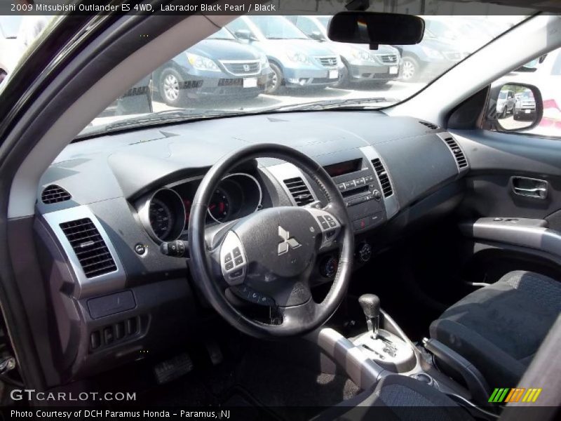 Labrador Black Pearl / Black 2009 Mitsubishi Outlander ES 4WD