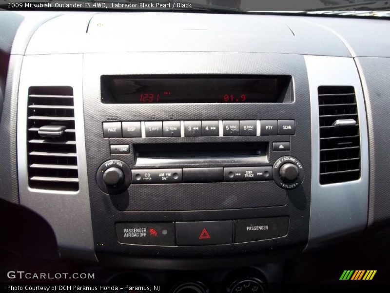 Labrador Black Pearl / Black 2009 Mitsubishi Outlander ES 4WD