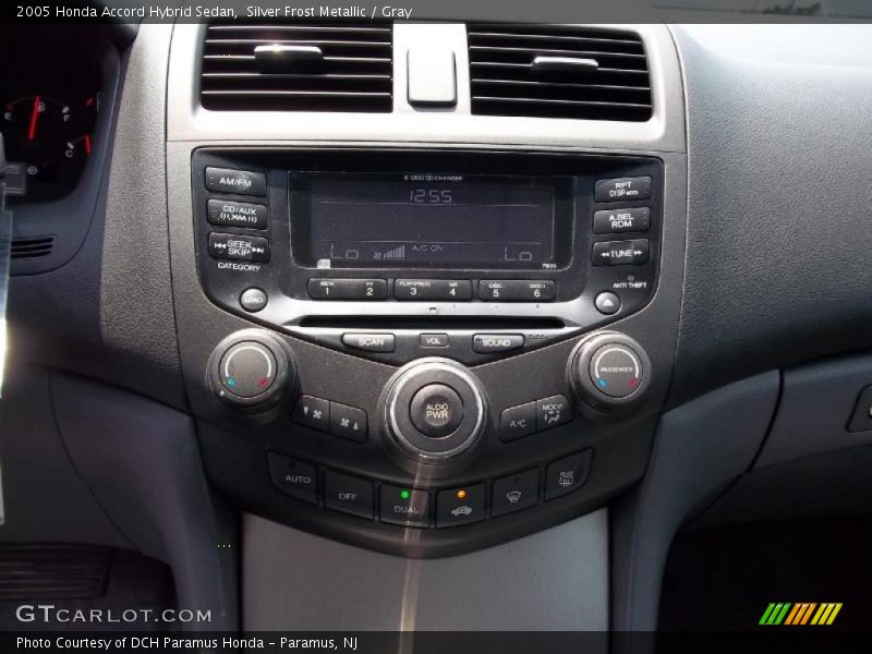 Controls of 2005 Accord Hybrid Sedan