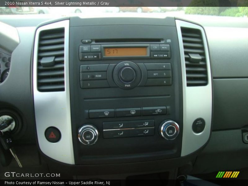 Silver Lightning Metallic / Gray 2010 Nissan Xterra S 4x4