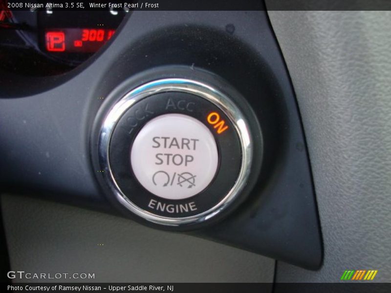 Winter Frost Pearl / Frost 2008 Nissan Altima 3.5 SE