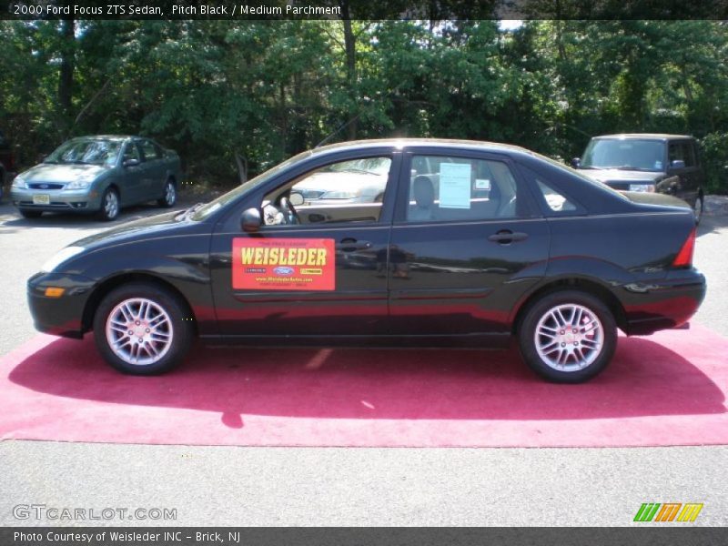 Pitch Black / Medium Parchment 2000 Ford Focus ZTS Sedan