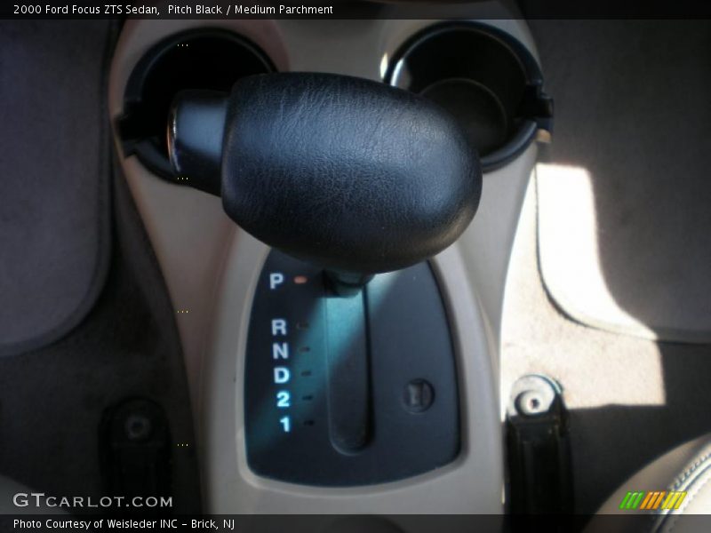  2000 Focus ZTS Sedan 4 Speed Automatic Shifter