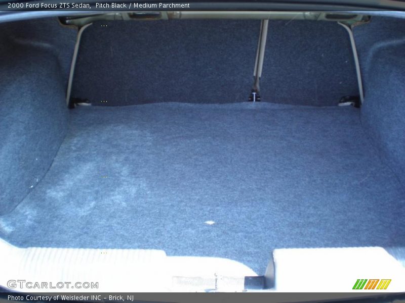 Pitch Black / Medium Parchment 2000 Ford Focus ZTS Sedan