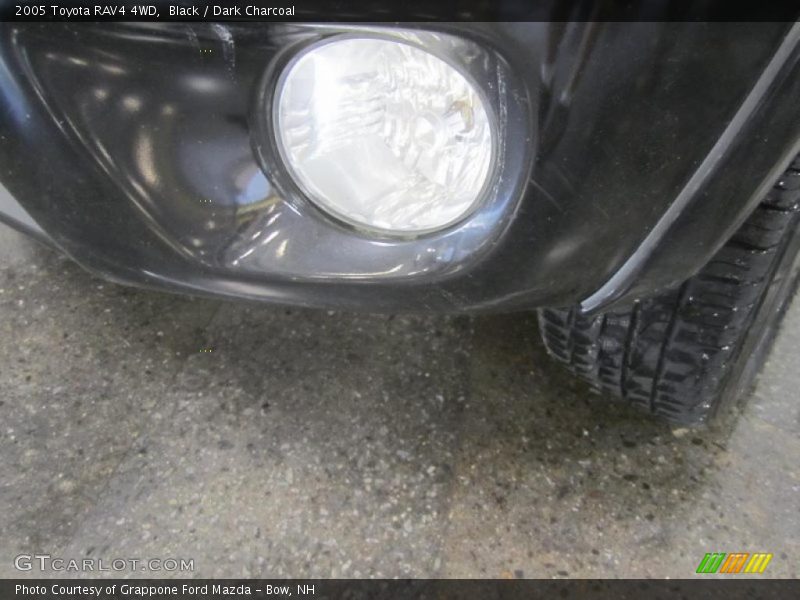 Black / Dark Charcoal 2005 Toyota RAV4 4WD