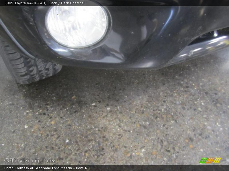 Black / Dark Charcoal 2005 Toyota RAV4 4WD