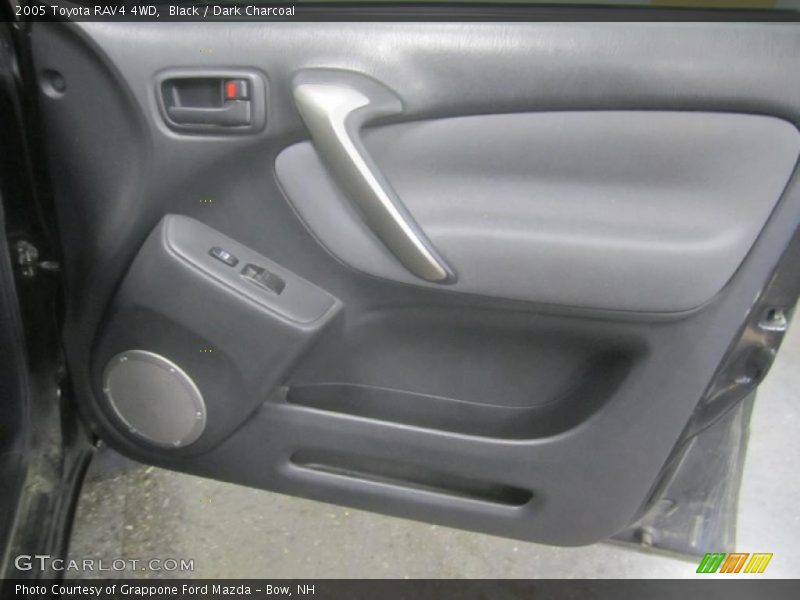 Black / Dark Charcoal 2005 Toyota RAV4 4WD