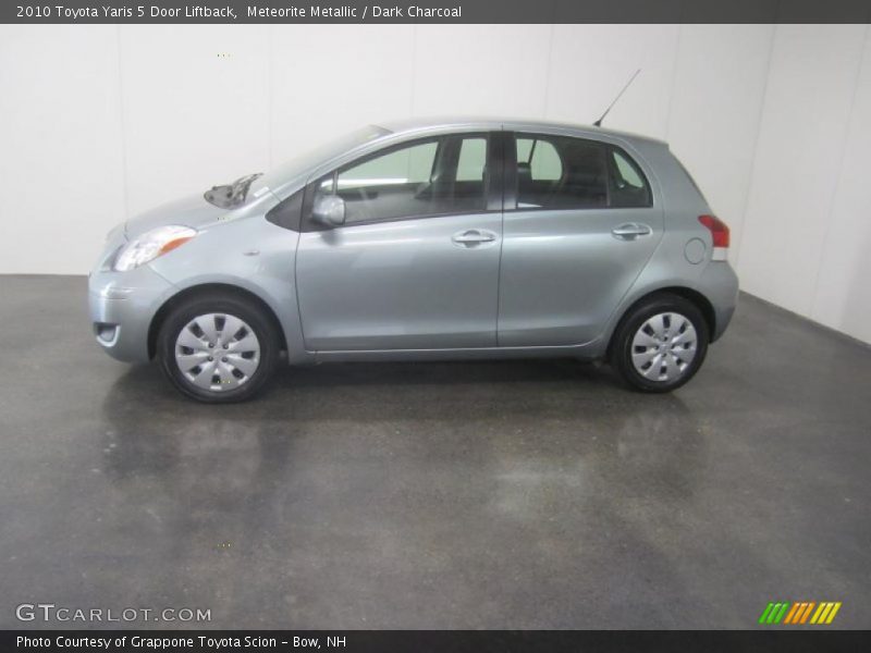 Meteorite Metallic / Dark Charcoal 2010 Toyota Yaris 5 Door Liftback