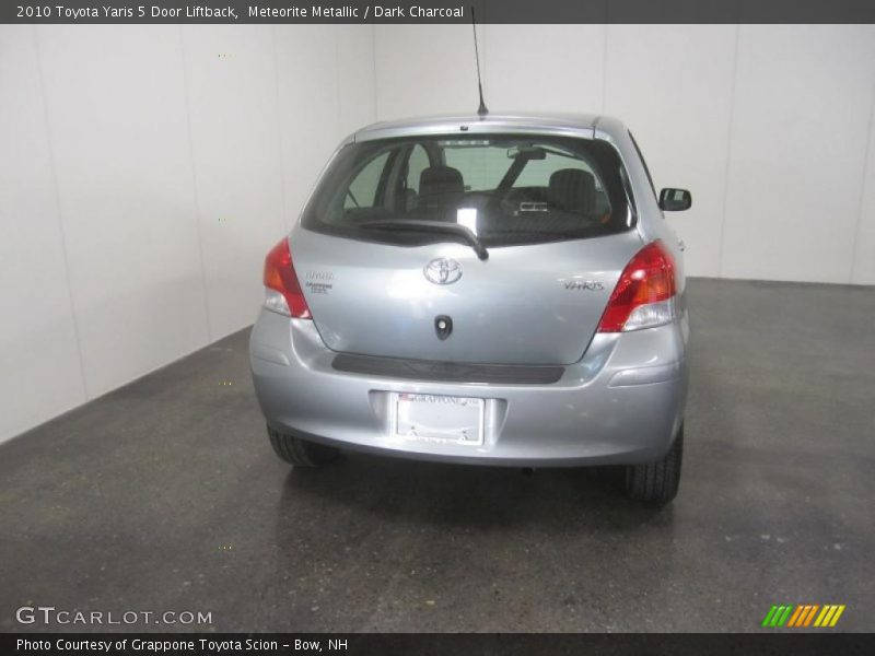 Meteorite Metallic / Dark Charcoal 2010 Toyota Yaris 5 Door Liftback