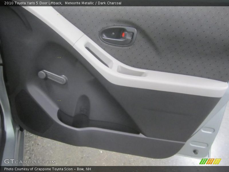 Meteorite Metallic / Dark Charcoal 2010 Toyota Yaris 5 Door Liftback