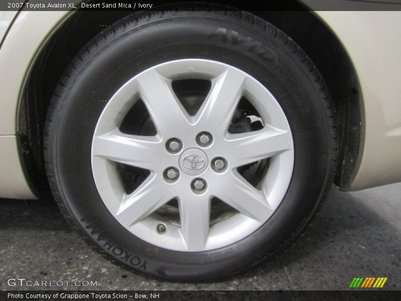 Desert Sand Mica / Ivory 2007 Toyota Avalon XL
