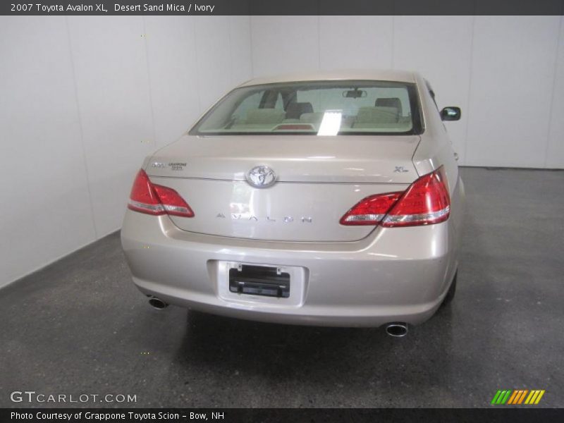 Desert Sand Mica / Ivory 2007 Toyota Avalon XL