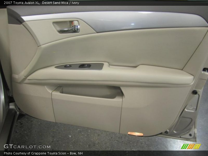 Desert Sand Mica / Ivory 2007 Toyota Avalon XL