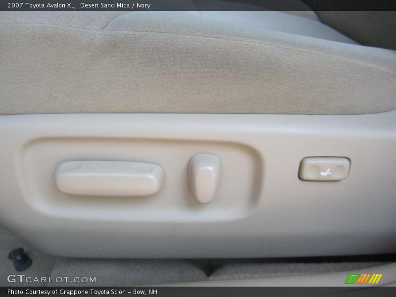 Desert Sand Mica / Ivory 2007 Toyota Avalon XL