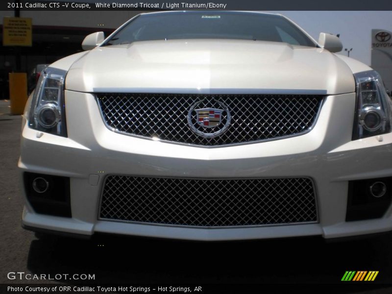 White Diamond Tricoat / Light Titanium/Ebony 2011 Cadillac CTS -V Coupe