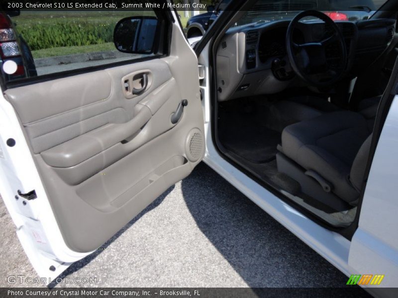 Summit White / Medium Gray 2003 Chevrolet S10 LS Extended Cab