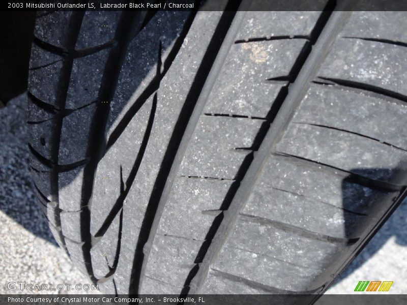 Labrador Black Pearl / Charcoal 2003 Mitsubishi Outlander LS