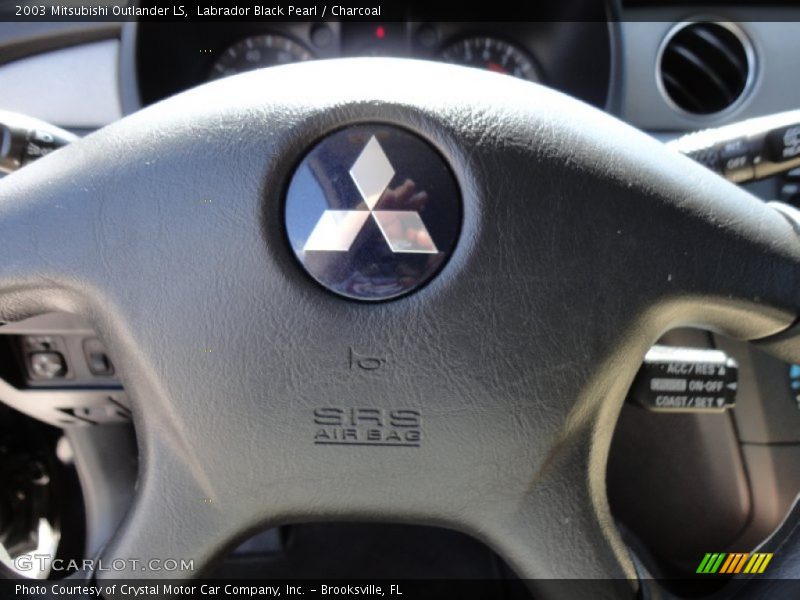 Labrador Black Pearl / Charcoal 2003 Mitsubishi Outlander LS