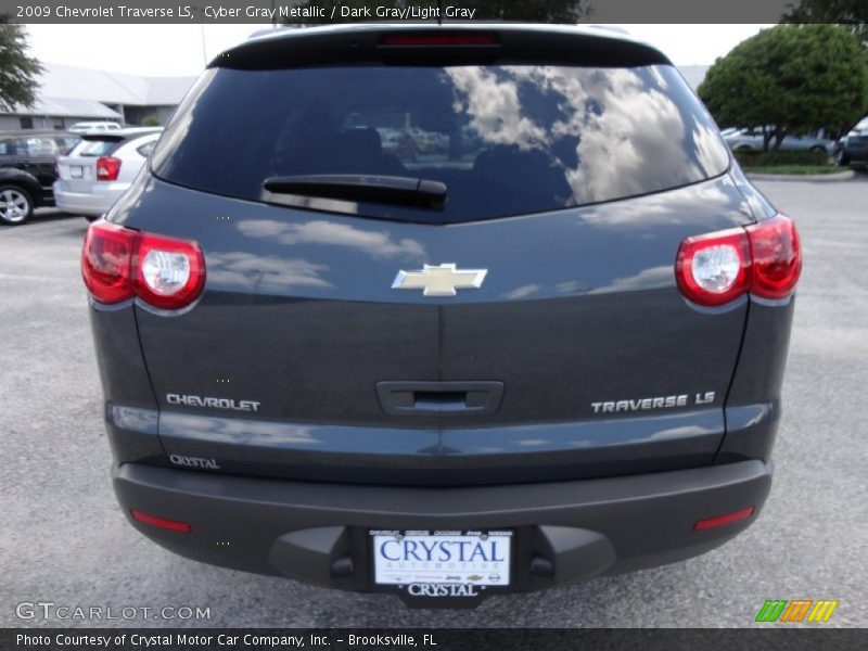 Cyber Gray Metallic / Dark Gray/Light Gray 2009 Chevrolet Traverse LS