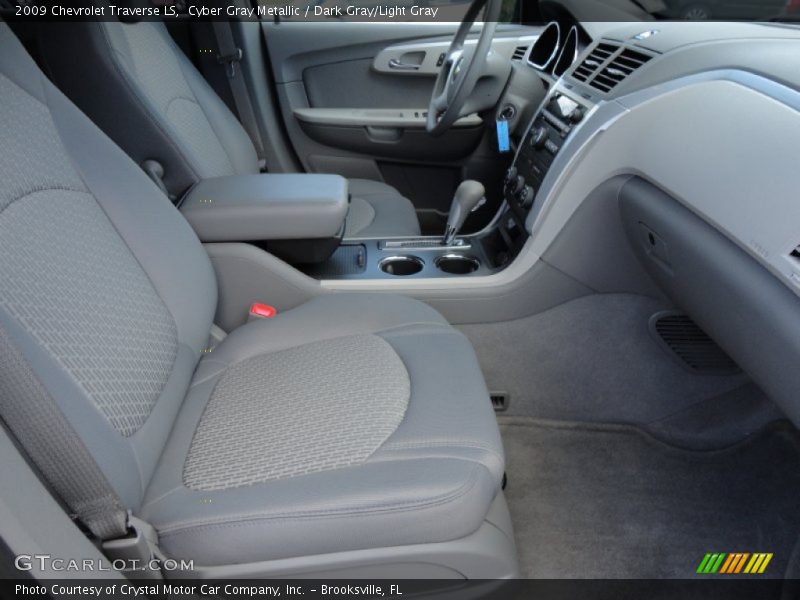 Cyber Gray Metallic / Dark Gray/Light Gray 2009 Chevrolet Traverse LS
