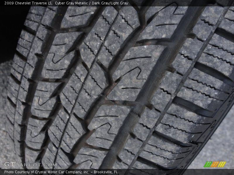 Cyber Gray Metallic / Dark Gray/Light Gray 2009 Chevrolet Traverse LS