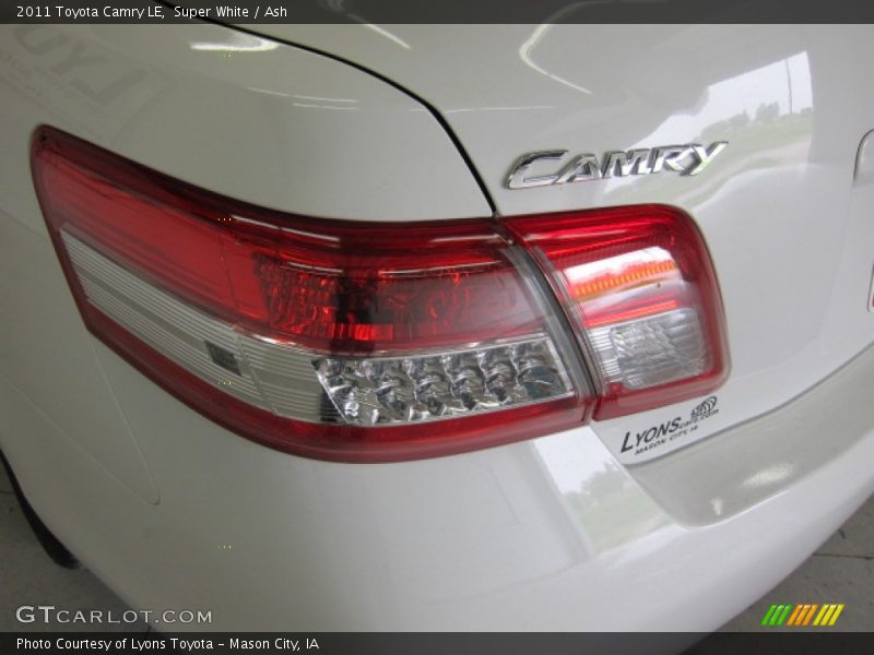 Super White / Ash 2011 Toyota Camry LE