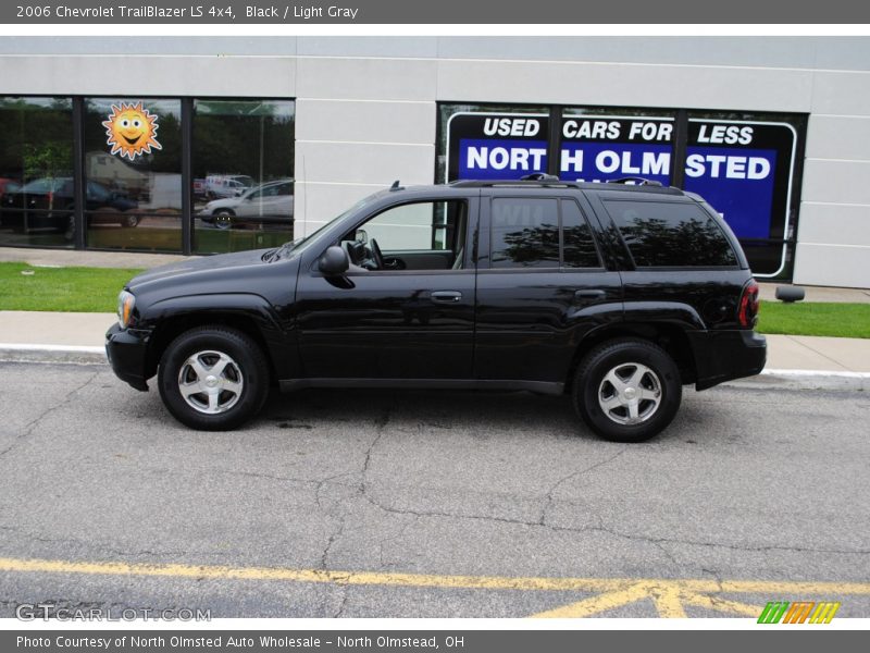 Black / Light Gray 2006 Chevrolet TrailBlazer LS 4x4